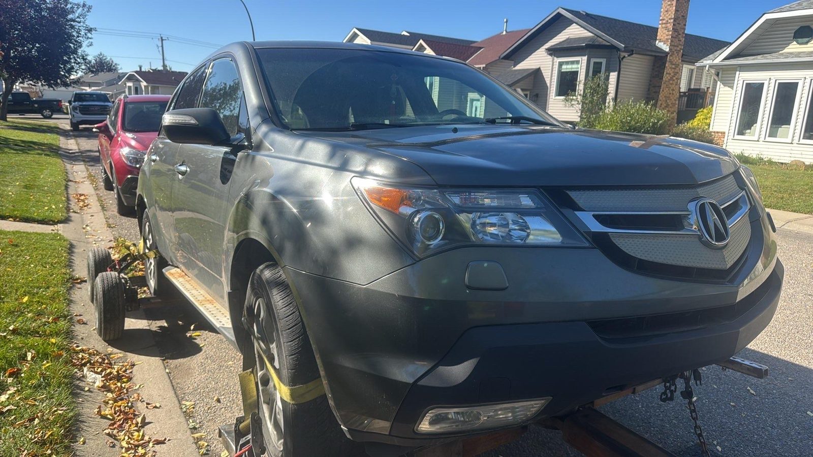 Dave's Towing: 2007 Acura MDX Tow in Erin Woods, Calgary
